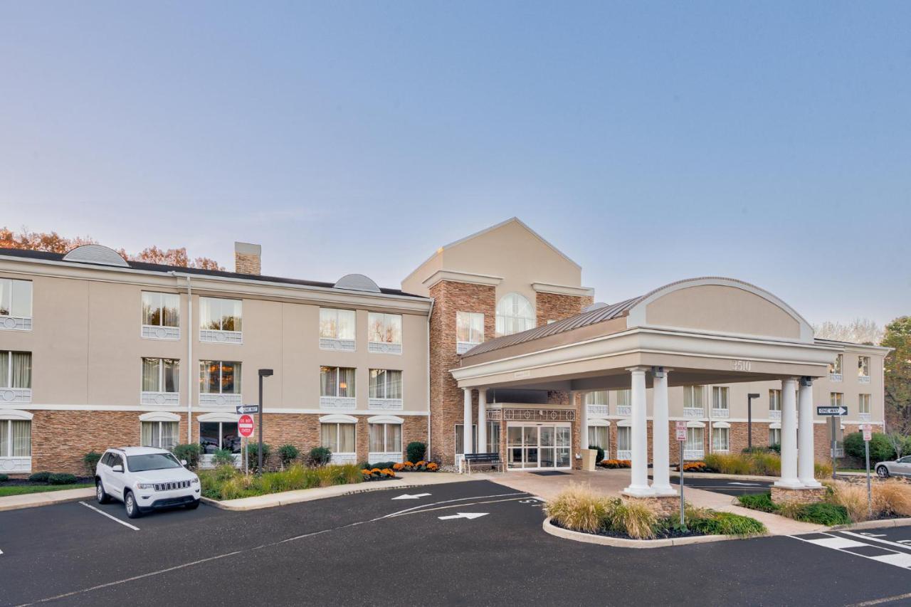 Holiday Inn Express - Neptune By Ihg Exterior foto